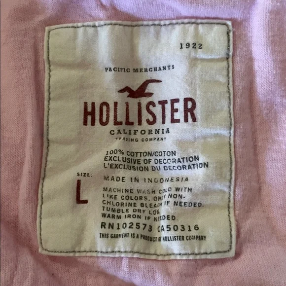 Hollister Women's Light Pink V-Neck Tee - Picture 5 of 5